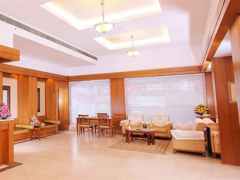 Pooram International Hotel Thrissur